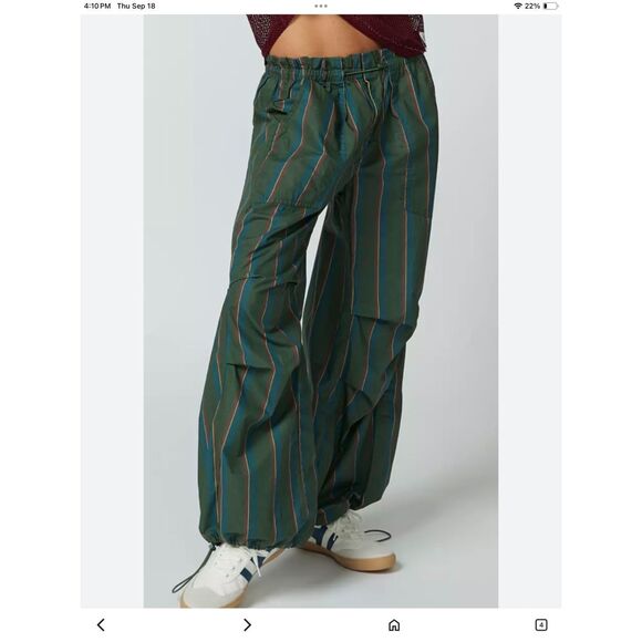 NWT Urban Outfitters Sloan Poplin Striped Balloon Pants Sz Small - Picture 1 of 12